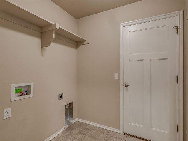1109 SW 160th Court, Moore, OK 73170