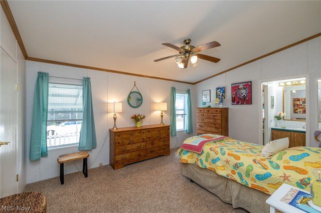 10 Cherry Lane, Olmsted Twp, OH 44138