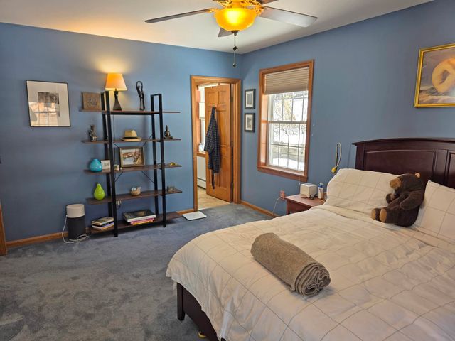 313 South Pine Banks Road, Putney, VT 05346