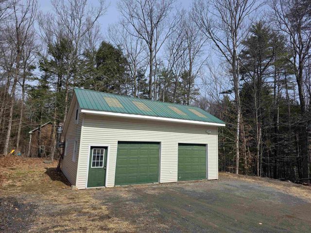 313 South Pine Banks Road, Putney, VT 05346