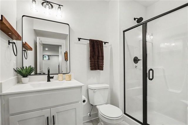 2147 Little Creek Court, Liberty, MO 64068