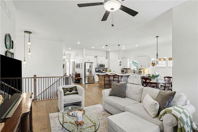 2147 Little Creek Court, Liberty, MO 64068