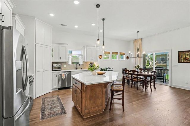2147 Little Creek Court, Liberty, MO 64068