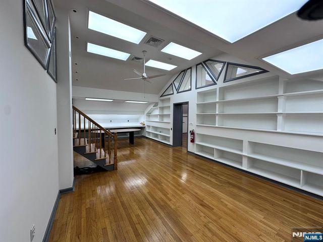 107 Stuyvesant Avenue 201, Lyndhurst, NJ 07071