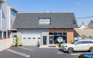 107 Stuyvesant Avenue 201, Lyndhurst, NJ 07071