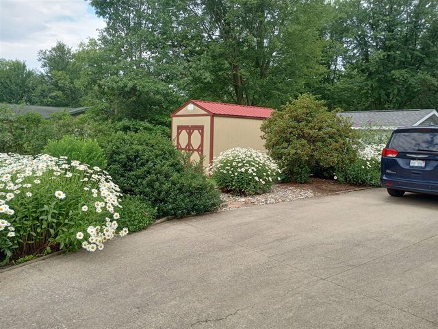 4453 Hicks Avenue, Benton Harbor, MI 49022