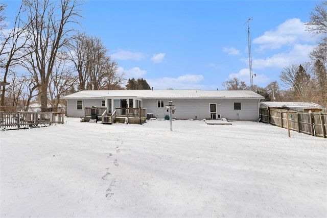 4453 Hicks Avenue, Benton Harbor, MI 49022