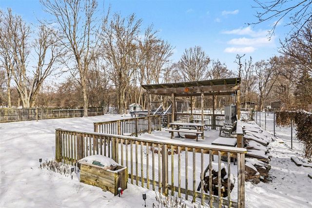 4453 Hicks Avenue, Benton Harbor, MI 49022