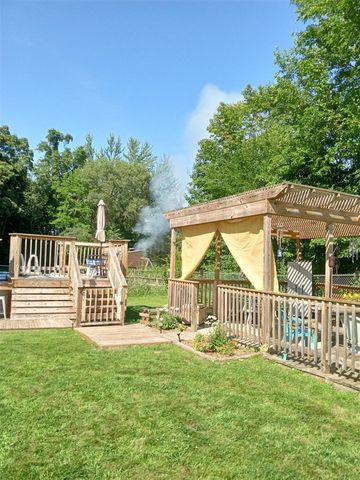 4453 Hicks Avenue, Benton Harbor, MI 49022