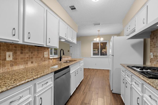 1807 Oaklawn Street, Sugar Land, TX 77498