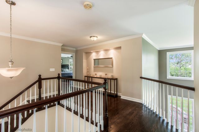 224 Red Oak Court, Island Lake, IL 60042