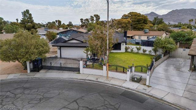 321 Agora Way, Las Vegas, NV 89110