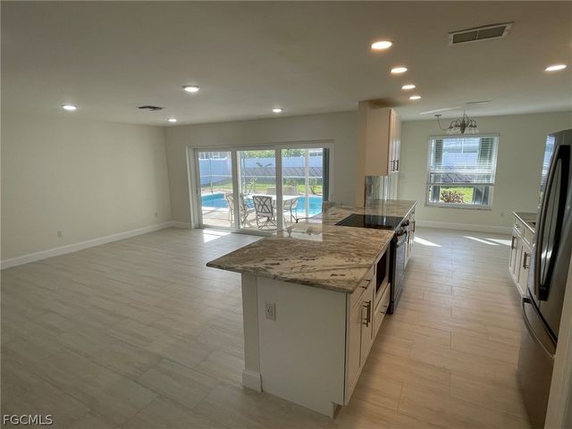 3502 SE 22nd PL, Cape Coral, FL 33904