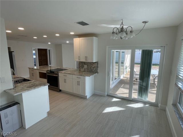 3502 SE 22nd PL, Cape Coral, FL 33904