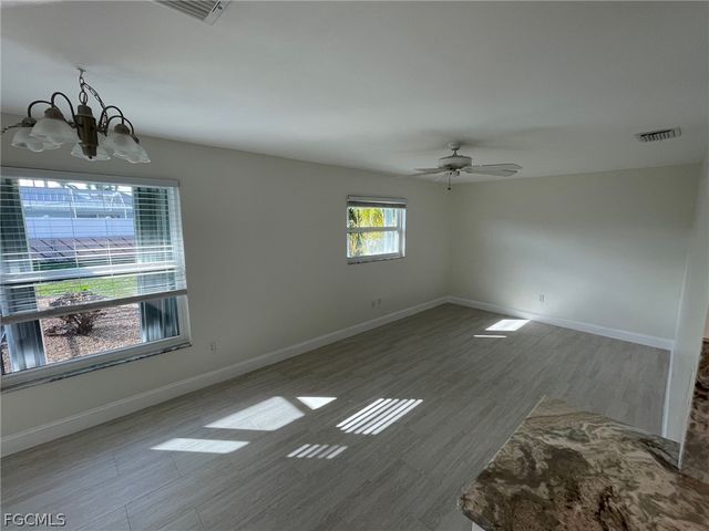 3502 SE 22nd PL, Cape Coral, FL 33904