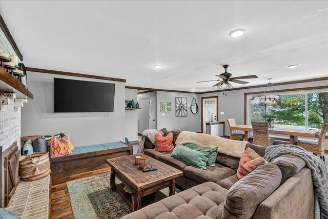 134 County Road 25, Riceville, TN 37370