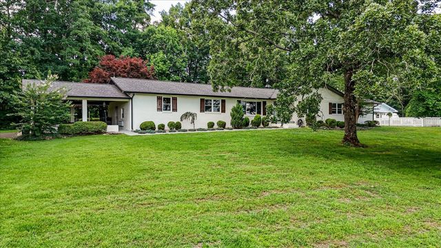134 County Road 25, Riceville, TN 37370