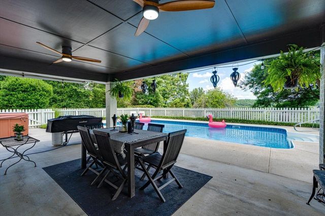 134 County Road 25, Riceville, TN 37370