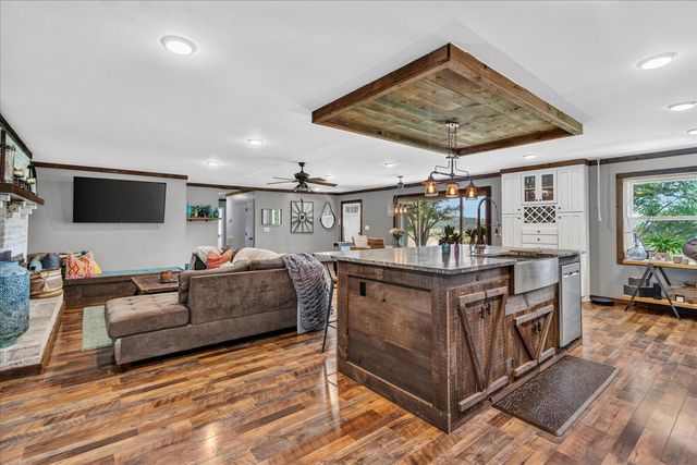 134 County Road 25, Riceville, TN 37370