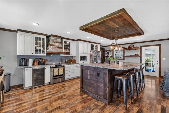 134 County Road 25, Riceville, TN 37370
