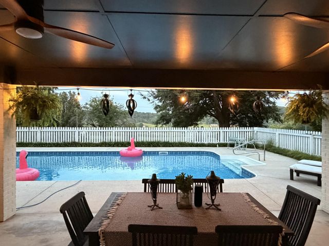 134 County Road 25, Riceville, TN 37370