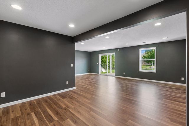 11950 134th Avenue N, Dayton, MN 55327