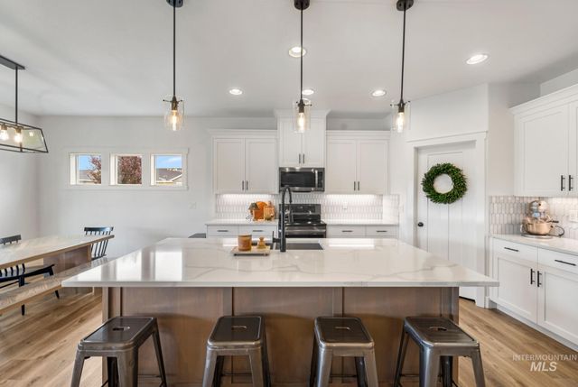 812 Stonegate Ave, Kimberly, ID 83341