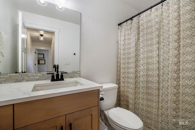 812 Stonegate Ave, Kimberly, ID 83341