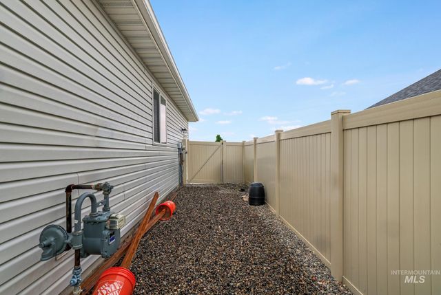 812 Stonegate Ave, Kimberly, ID 83341