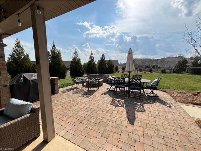 3242 Waterford Glen Lane, Clemmons, NC 27012