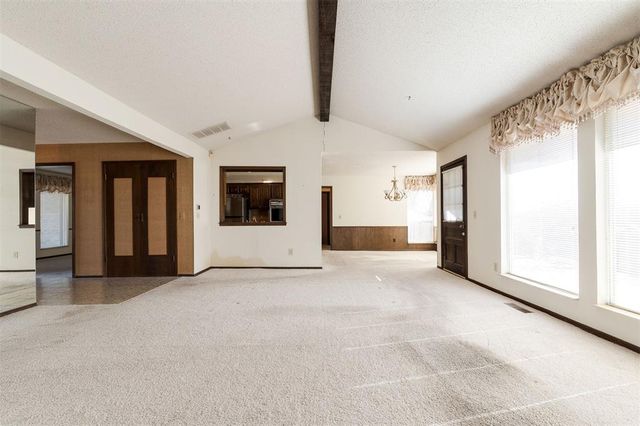 1404 Shalamar, Edmond, OK 73013