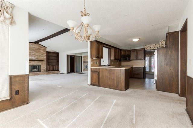 1404 Shalamar, Edmond, OK 73013