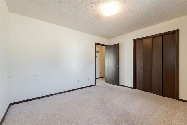 1404 Shalamar, Edmond, OK 73013