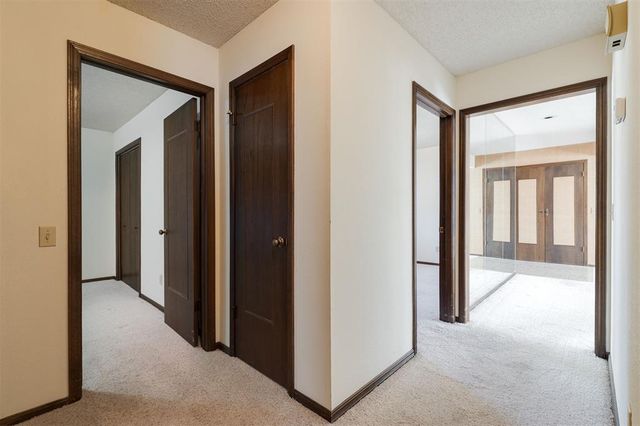 1404 Shalamar, Edmond, OK 73013