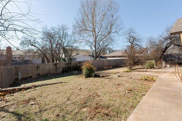 1404 Shalamar, Edmond, OK 73013