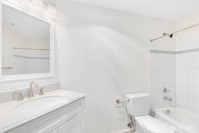 17404 Ambaum Boulevard S #202, Burien, WA 98148