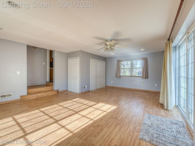 18338 Olmstead, Brownstown Charter Township, MI 48193