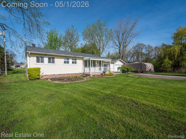 18338 Olmstead, Brownstown Charter Township, MI 48193