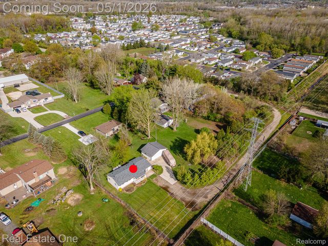 18338 Olmstead, Brownstown Charter Township, MI 48193