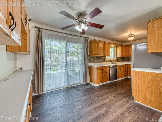 18338 Olmstead, Brownstown Charter Township, MI 48193