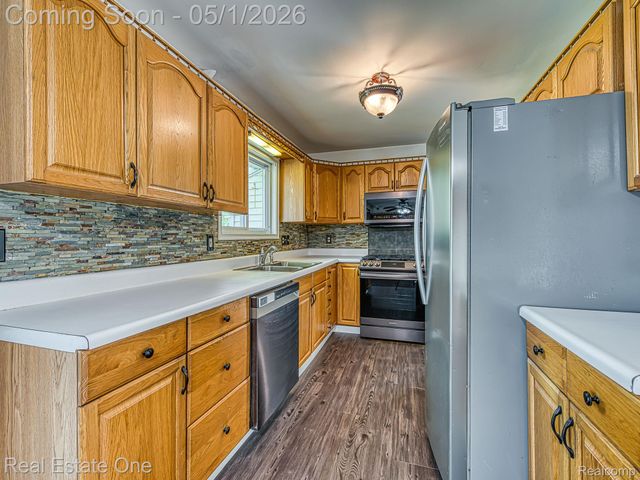 18338 Olmstead, Brownstown Charter Township, MI 48193