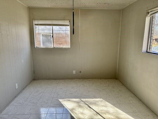 408 Simmons Drive, Hurst, TX 76053