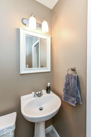 613 S Miramar Way, Muncie, IN 47304