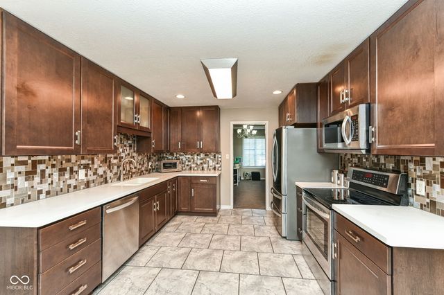 613 S Miramar Way, Muncie, IN 47304