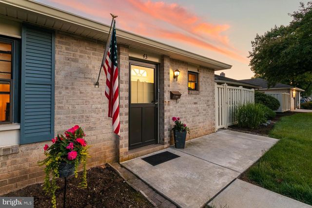 43 VALLEYBROOK DR, Lancaster, PA 17601