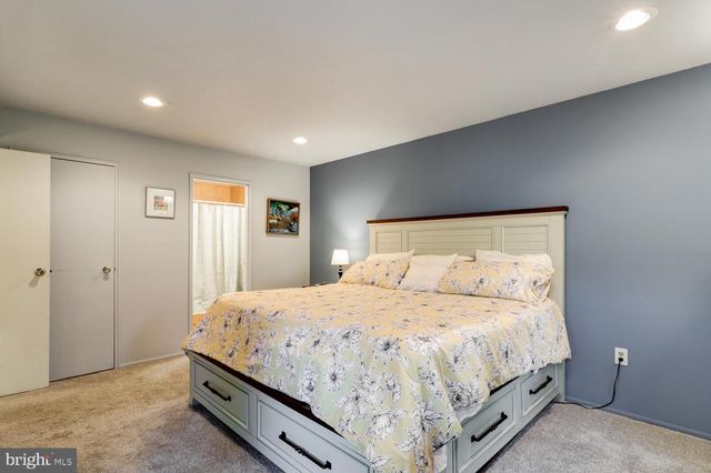 43 VALLEYBROOK DR, Lancaster, PA 17601