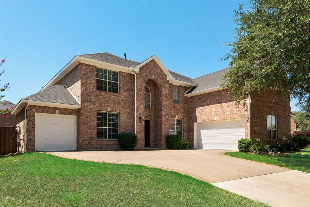 5000 Harrier Drive, Mesquite, TX 75181