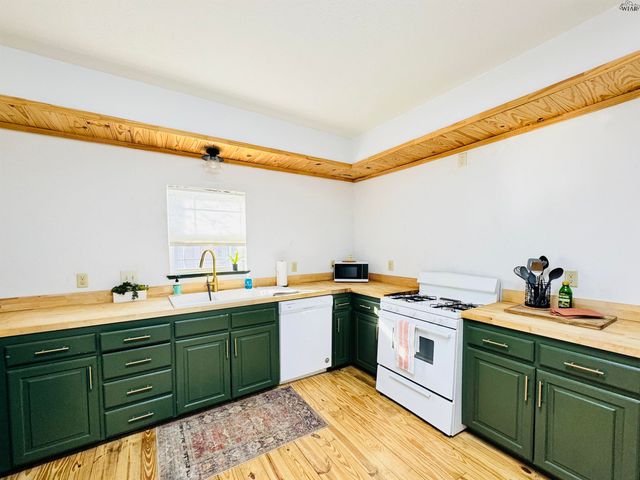 1635 PEARL AVENUE, Wichita Falls, TX 76301