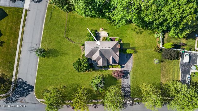 9 Olena Drive, Jackson, NJ 08527
