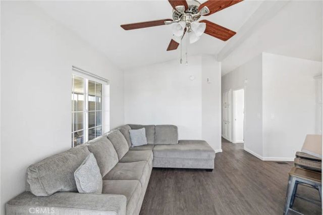 2550 Pacific Coast 152, Torrance, CA 90505